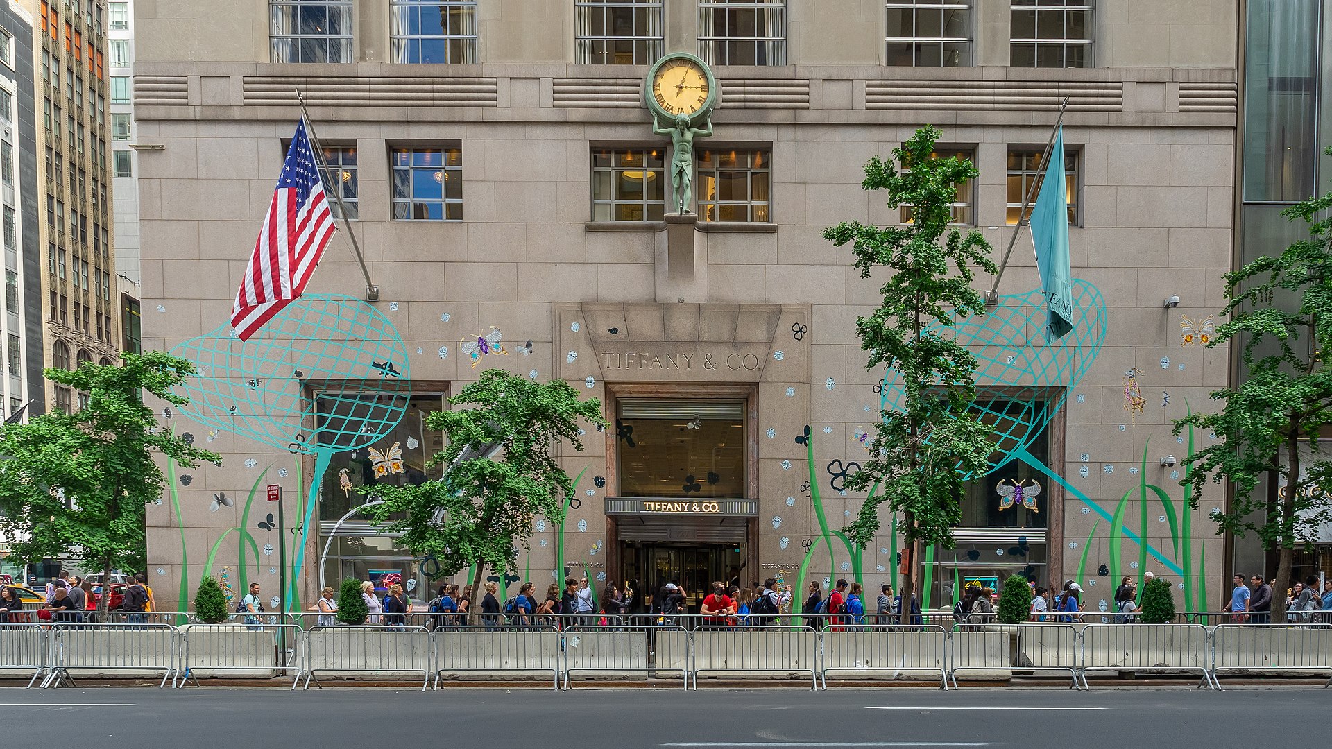 Tiffany's flagship store (2019) for Cross-Border Deals