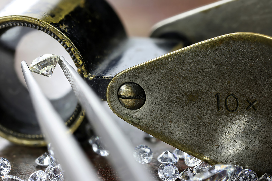 Unlocking Hidden Wealth: Private Placement Programs for Diamonds