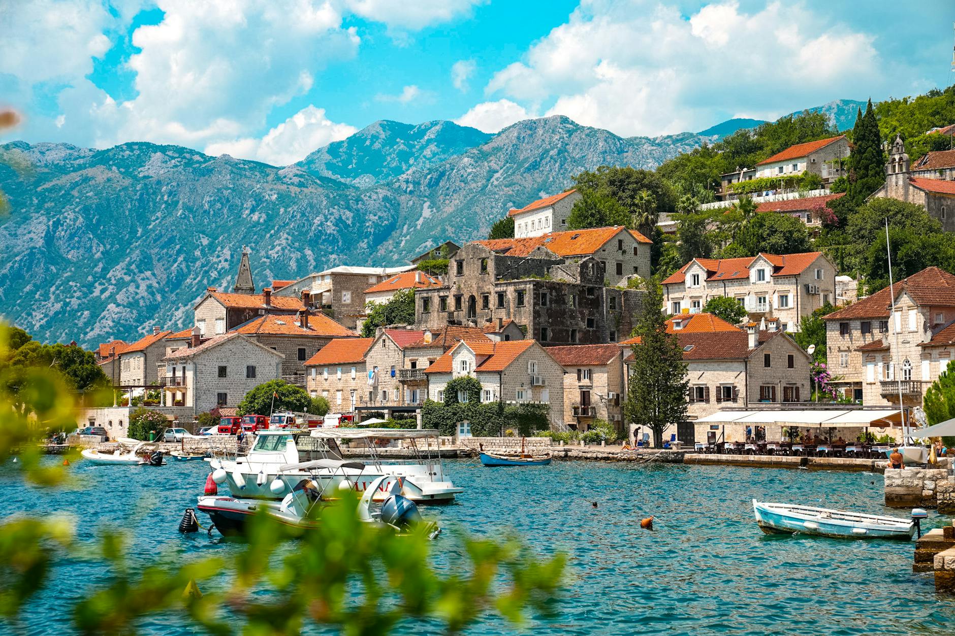 Best Places to Buy Real Estate with Crypto in 2025