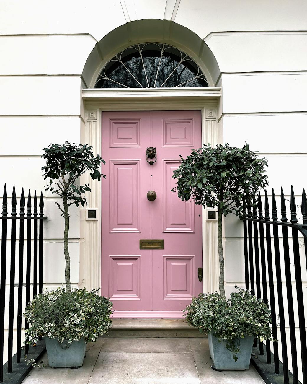 International Buyers Purchased $56 Billion Worth Of US Homes In 1 Year like little pink houses for you and me