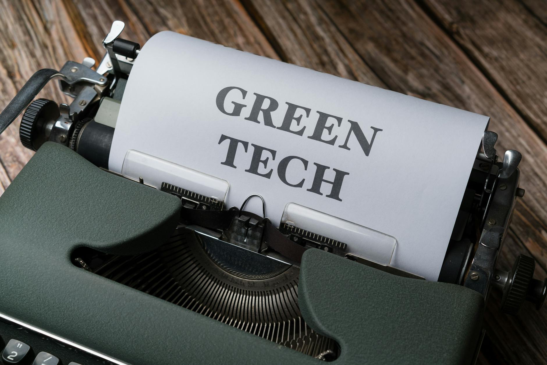 Investing in the Future of Energy: How to Succeed as a Solar Panel Manufacturer