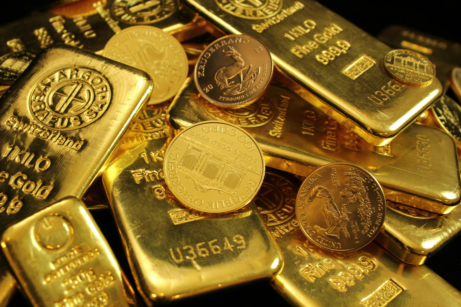 Gold Exports from West Africa: Contracts, Compliance, and Global Refinery Access