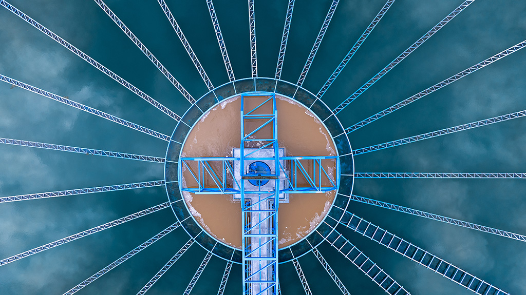 Watch the Water: The Hidden Commodity Behind the AI Data Center Boom